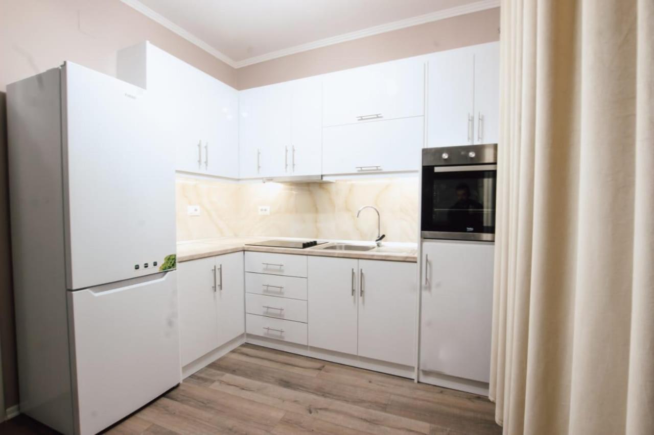 Novs Apartment 1 Gjirokaster Exterior photo